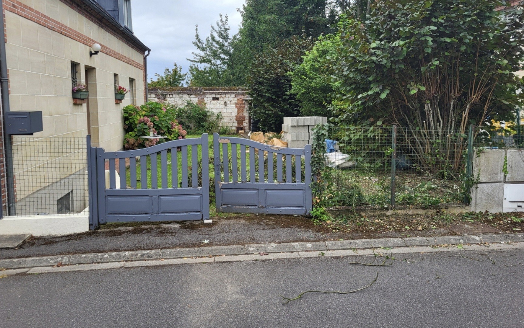 Portail - Avant
